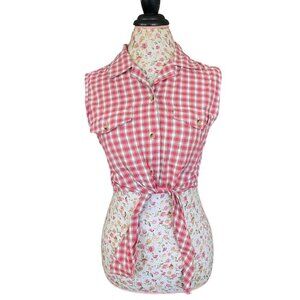 Vintage red plaid country girl cropped button down collar